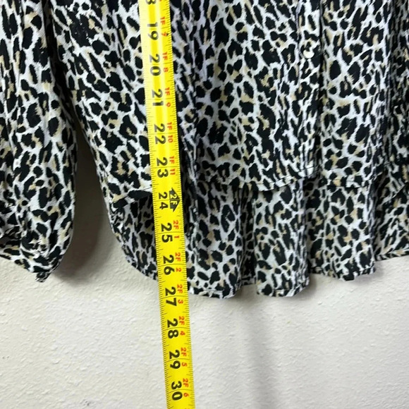J. Crew 100% Silk Leopard Print Silk Button Down Shirt Tie Front Blouse size 2X - Picture 10 of 10
